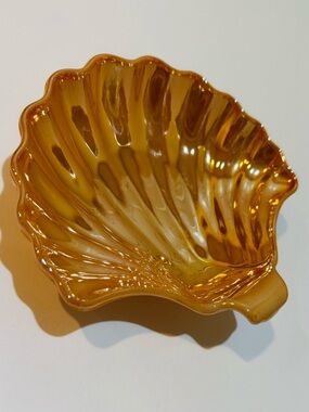 VINTAGE Anchor Hocking Lusterware Amber Marigold Iridescent Shell Trinket Dish